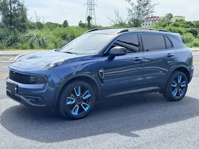 Lynk & Co 01