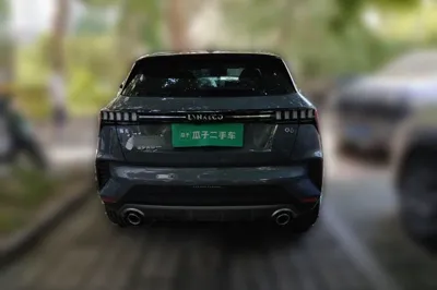 Lynk & Co 06