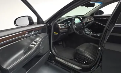 Genesis EQ900