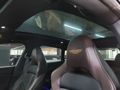 Astonmartin DBX