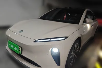 Nio ET5