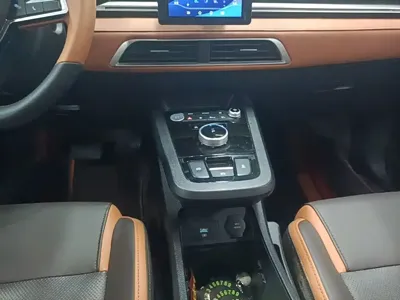 BYD e2