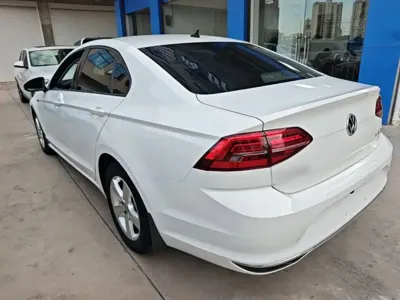 Volkswagen Lamando