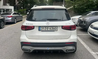 Mercedes-Benz GLB-Class