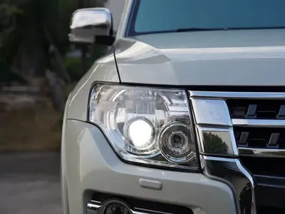 Mitsubishi Pajero (Import)