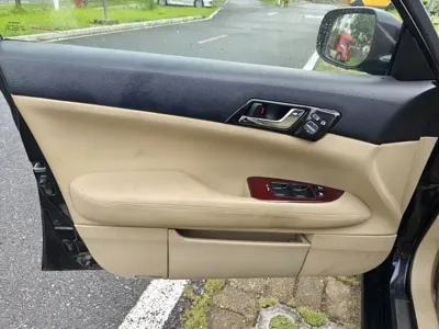 Toyota Reiz