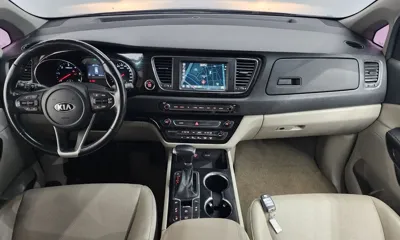 Kia Canival