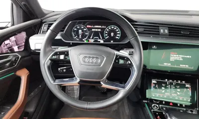 Audi e-tron