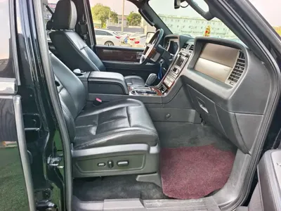 Lincoln Navigator