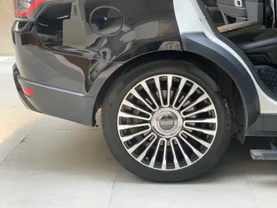 Land Rover Sport