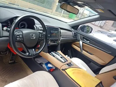 Honda UR-V