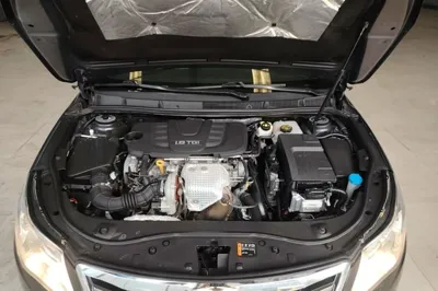 Roewe 950