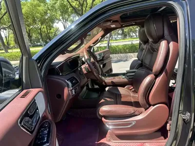 Lincoln Navigator