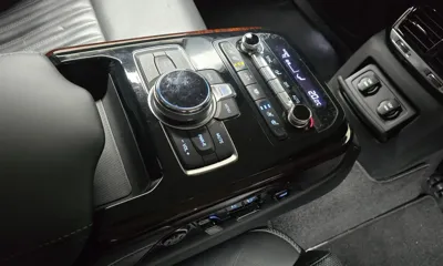 Genesis EQ900