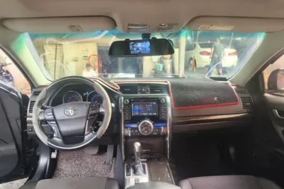 Toyota Reiz