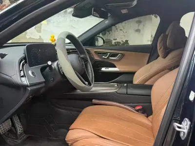 Mercedes-Benz E-Class New Energy