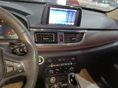 Dongfeng Fengon 370