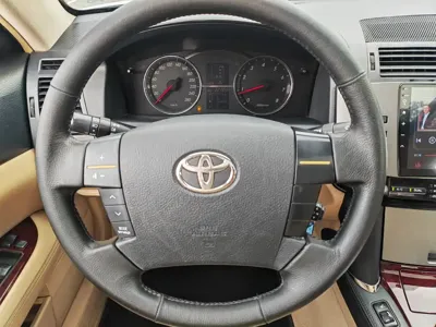 Toyota Reiz