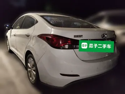 Hyundai Elantra (5th Generation