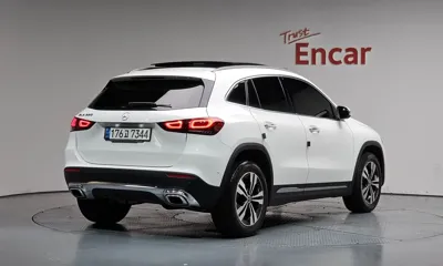 Mercedes-Benz GLA-Class