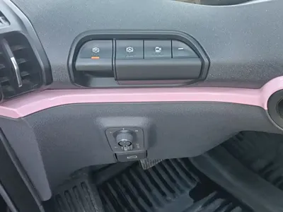 Baojun E300