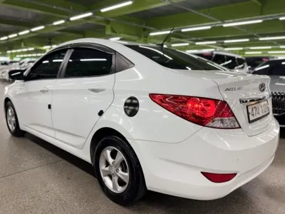 Hyundai Accent