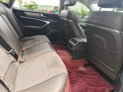 Audi A7L