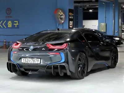 BMW i8