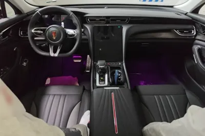 Hongqi H6