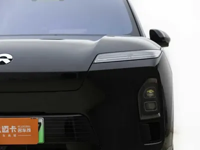 Nio ES8