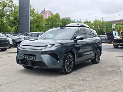 BYD 唐L