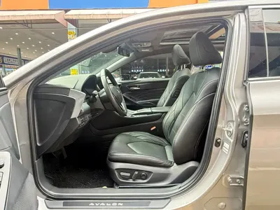 Toyota Avalon