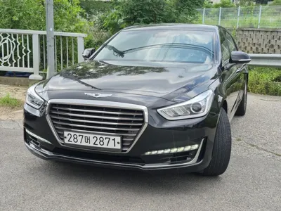 Genesis EQ900