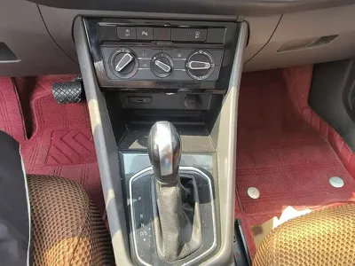 Jetta VS7