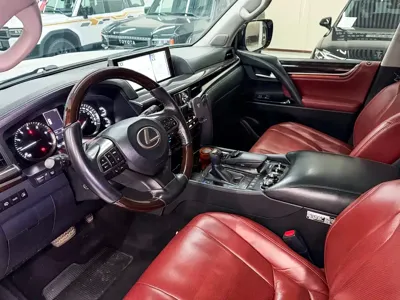 Lexus LX