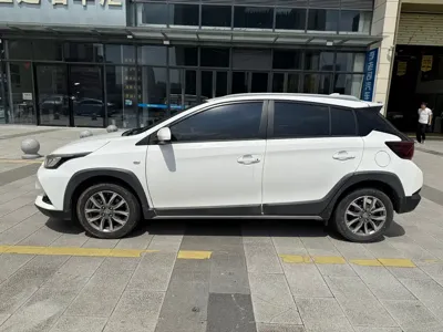 Toyota Yaris L