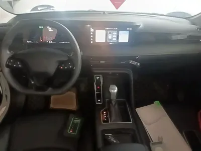 Roewe i5