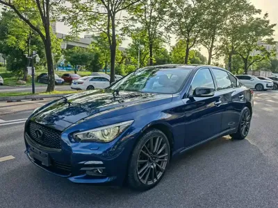 Infiniti Q50L