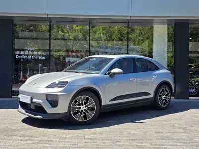 Porsche Macan EV