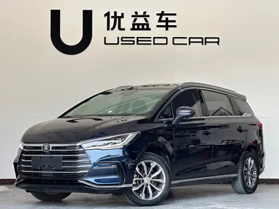 BYD MAX