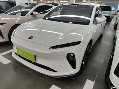 Nio ET5