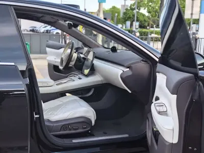 Nio ET7