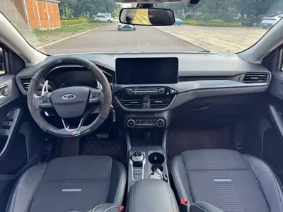 Ford Focus Active