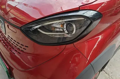 Baojun E100