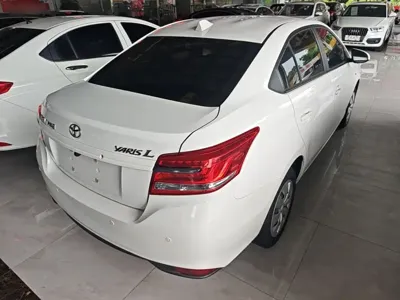 Toyota Yaris L