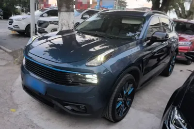 Lynk & Co 01