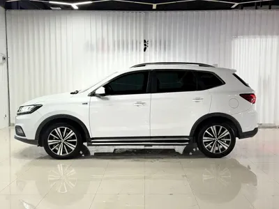 Roewe RX5
