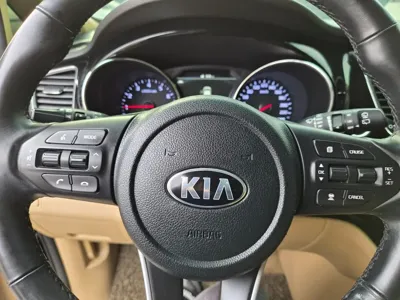 Kia Canival