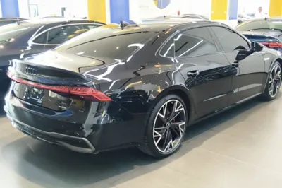 Audi A7L