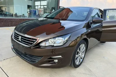 Peugeot 408